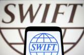 Запад ввел новые санкции против России: в том числе отключение от SWIFT