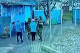 В Вознесенске местные жители выгнали со двора вооруженных оккупантов (видео)