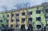 Авиаудар РФ по роддому в Мариуполе: трое погибших, среди них ребенок