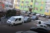Появились видео минометных обстрелов жилых домов в Николаеве