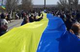 В Херсоне тысячи человек вышли на митинг против российской оккупации (видео)