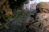 Азов уничтожил технику и пехоту оккупантов в Мариуполе (видео)