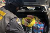 Николаевские полицейские остановили на блокпосту водителя, перевозившего наркотики