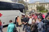 1 мая из Николаева в Австрию и Литву выехали 92 мамы с детьми