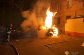 Последствия обстрелов: в Николаевской области горели автомобиль и строительная техника