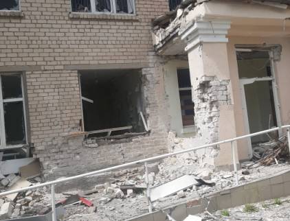 Под Николаевом оккупанты разрушили интернат (фото, видео)