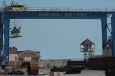 На пляже в Мариупольском порту на мине подорвались два человека, один из них – ребенок