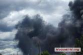 Масштабный пожар в Николаеве: задействованы 64 пожарных и 17 единиц техники