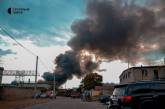 Одеську область ворог атакував авіацією: через попадання ракети виникла масштабна пожежа