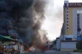 В Донецке начался крупный пожар на нефтебазе после взрыва
