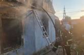 В селе под Николаевом из-за обстрела сгорел жилой дом