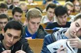 Украинские пограничники не выпускают студентов иностранных вузов на учебу: что происходит