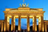 Німеччина почала відключати підсвічування історичних пам'яток (відео)