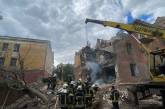 У Слов'янську закінчили розбирати завали будинку після обстрілу – знайдені тіла загиблих