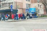 «Власти в городе нет, жаловаться некому»: как выживают без воды и лифта пенсионеры в Николаеве