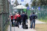 Пункт пропуску на кордоні з Польщею закрили для транспорту