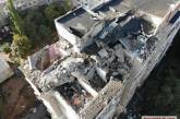 З'явилися фото та відео зруйнованої окупантами багатоповерхівки, зняті з висоти пташиного польоту