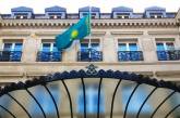 Казахстан эвакуирует сотрудников посольства из Киева, Узбекистан просит своих граждан покинуть Украину