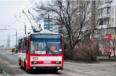 У Миколаєві водій через суд довів, що не виштовхував із тролейбуса медиків