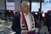 Орбан потрапив у скандал через шарф із «Великою Угорщиною» з частинами країн ЄС та України
