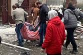 «Три влучення у житлові будинки»: у МВС назвали кількість жертв вчорашнього ракетного удару по Україні