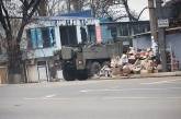 В Мариуполе оккупанты обустраивают склад боеприпасов возле школы, - горсовет
