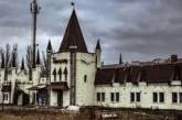 Розстріляний замок «Тамплієр» та зруйнована чебуречна: як виглядає дорога з Миколаєва до Херсона (фото)