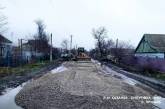 Ким показал, как на освобожденных территориях Николаевской области восстанавливают мосты и дороги