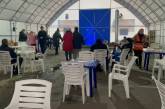 Тепло, электричество и свежий хлеб: в Николаеве развернули для горожан палатку площадью 200 м2
