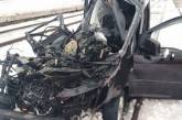 У Львівській області зіткнулися автомобіль та пасажирський потяг: загинув водій і його 8-річна дочка