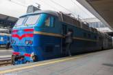 «УЗ» запускает на праздники семь дополнительных поездов в Карпаты