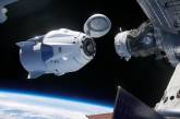 NASA просить SpaceX врятувати астронавтів на пошкодженому російському кораблі