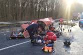 На Вінниччині зіткнулися ВАЗ та вантажівка: загинули двоє людей