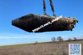 В селе Николаевской области нашли фугасную авиабомбу с 250 кг тротила (видео)