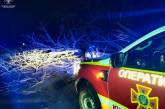 Негода у Миколаївській області: на трасу впало дерево, автомобілі застрягли в кучугурі