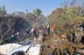 З'явилося відео аварії літака в Непалі, зняте пасажиром