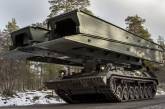 Німеччина передала Україні військові мостоукладачі та вантажівки