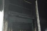 Пожежа у миколаївській двоповерхівці: люди більше місяця живуть без електрики