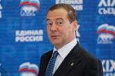 Польская спецслужба посоветовала Медведеву и дальше сочетать алкоголь с наркотиками