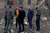 В сети появилось фото с улыбающимся мэром и его командой на месте попадания ракеты в Николаеве