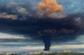 ЗМІ показали супутникові знімки після пожежі на нафтобазах під Таманню та в Севастополі