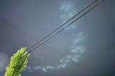 В Мелитополе зафиксировали странные белые круги в небе (фото)