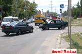 В Николаеве столкнулись Toyota и «ВАЗ»