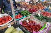 Полуниця від 140 та м'ясо по 200: травневі ціни на ринку в Миколаєві