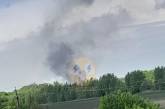 У Білгородській області вибухи, в мережі повідомляють про танки (відео)