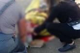 В Кривом Роге средь бела дня неадекват разбил 64-летней женщине голову кирпичом (видео)