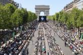 У Парижі спробували встановити світовий рекорд за наймасовішим диктантом