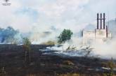 В Очакове возник масштабный пожар из-за вражеского обстрела