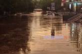 Короткий ливень затопил центр Николаева: фото- видеорепортаж