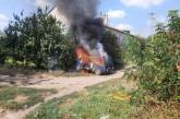 У Миколаївській області горіли мікроавтобус і ВАЗ (фото)